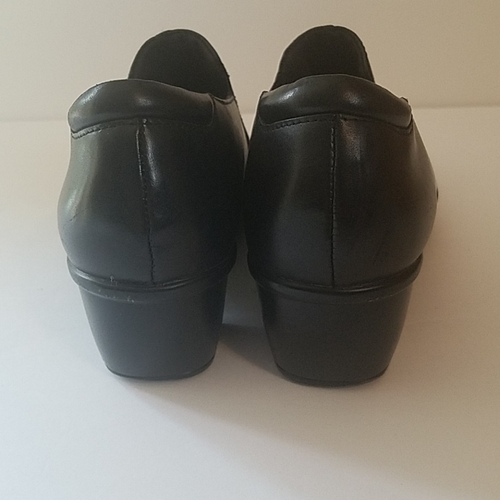 Clark's shoes - Picture 3 of 6